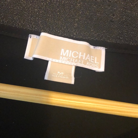 MK Blouse - Picture 2 of 2